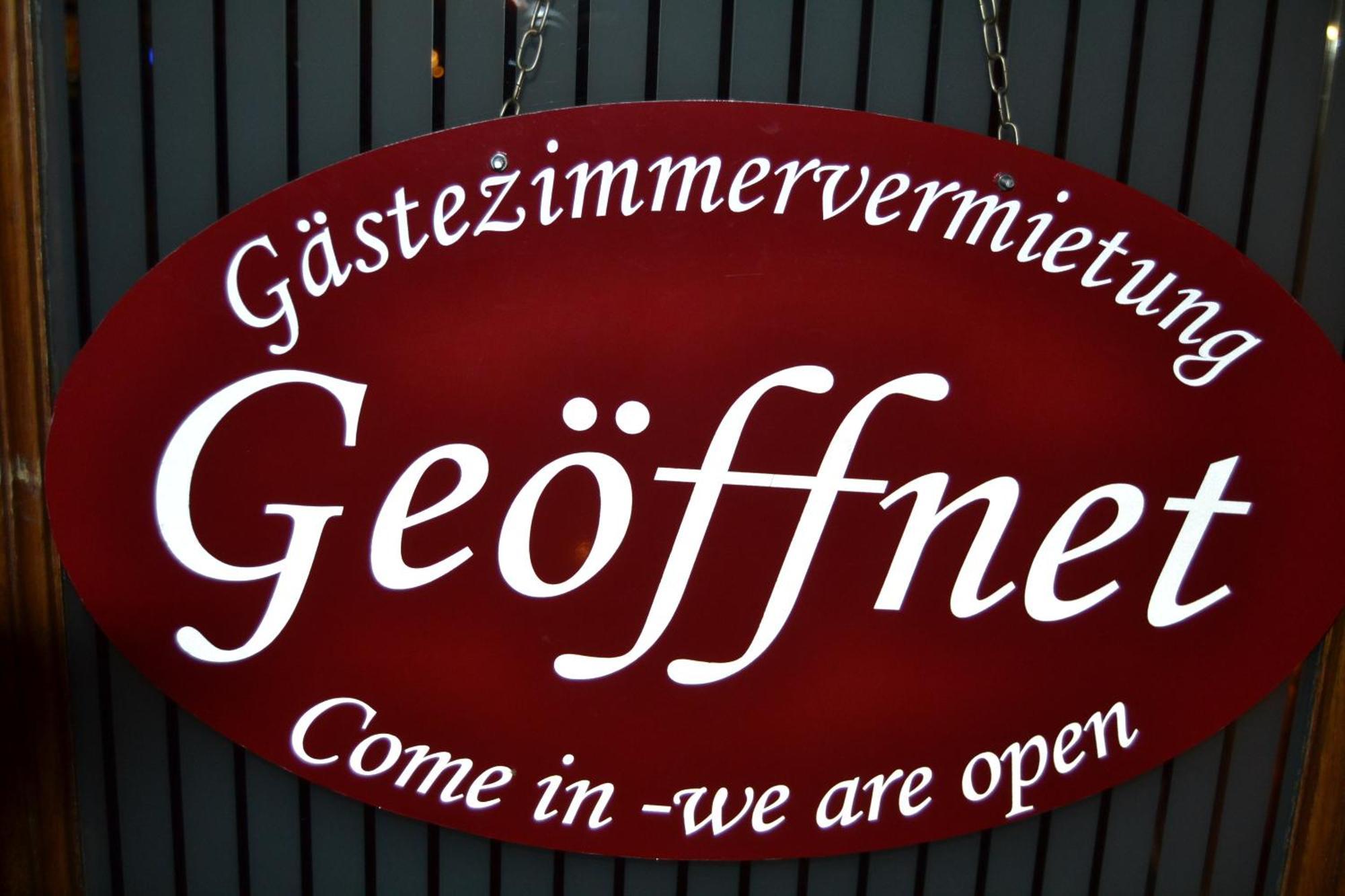 Gast-Und Weinhaus Zwiebelturm Kerken ภายนอก รูปภาพ